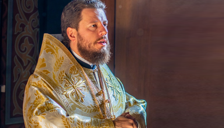 UOC hierarch: Standing near the VR is an opportunity to practice your faith