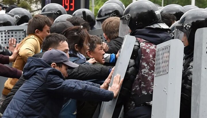 Mass riots in Kazakhstan, January 2022. Photo: inbusiness.kz