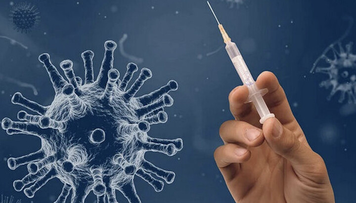 A syringe with vaccine. Photo: 24.kz