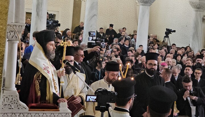 Kryepeshkop Joani, zëri i qetësisë në botën që nxiton